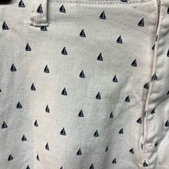 Plugg White Shorts with Navy Sailboat Pattern. Size 32 - Picture 2 of 4